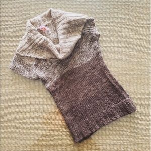 Women’s Derek Heart short sleeve sweater(S/M)